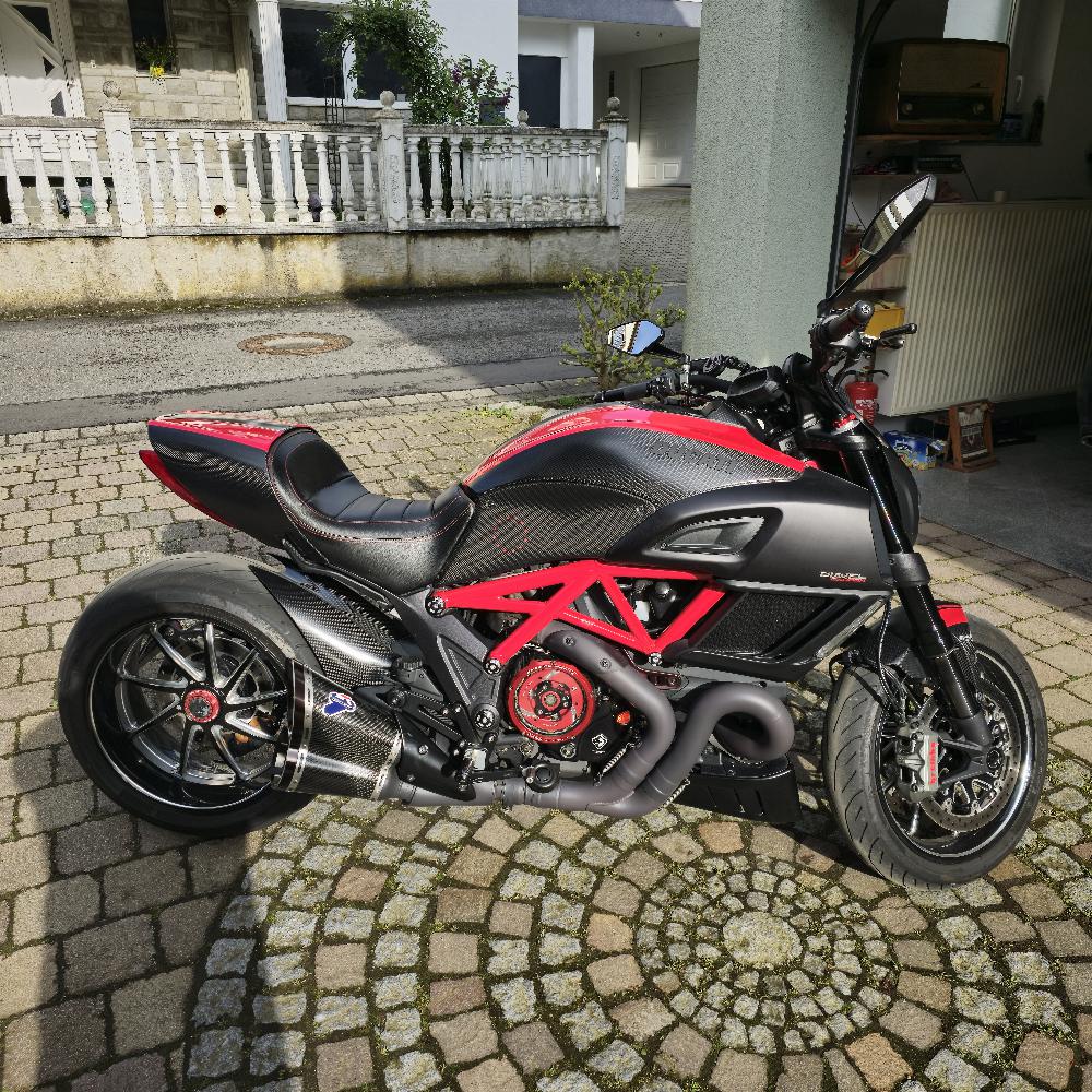 Motorrad verkaufen Ducati Diavel carbon Ankauf